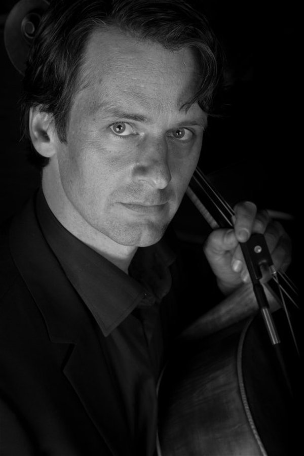 Uriel Stülpnagel, Cellist und Kurator